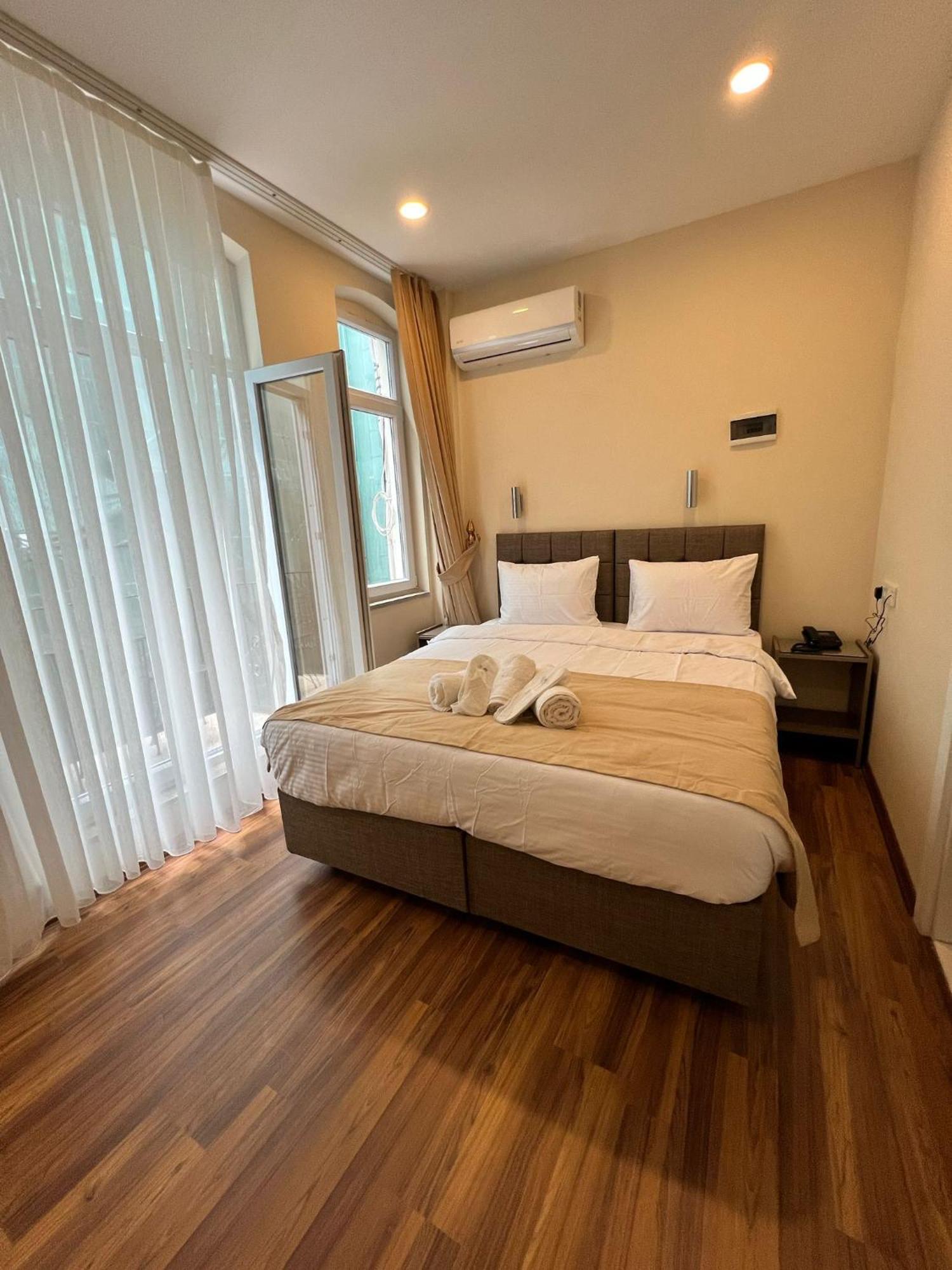 Taksim Nacre 360 Suit อิสตันบูล ภายนอก รูปภาพ
